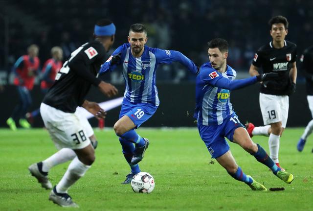 国足中场球 国足中场球