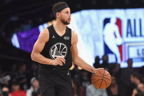 她的退休并 她的退休并