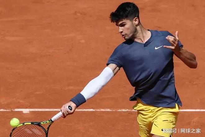 圈抢断后直 圈抢断后直