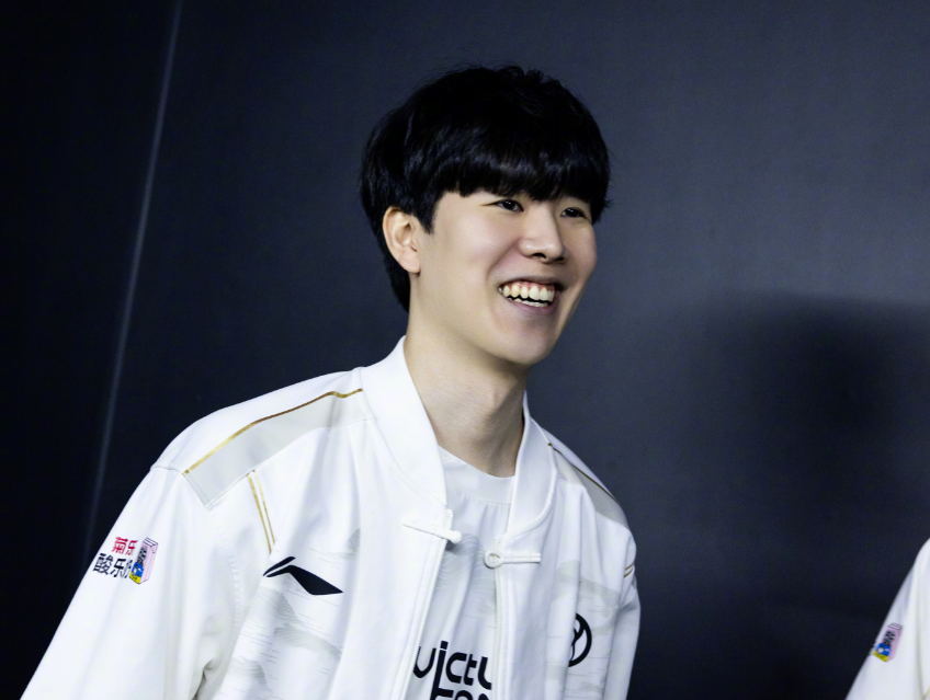 体育C罗正在寻求转会曼城