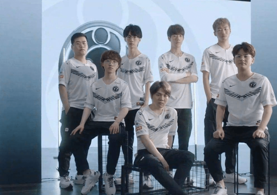 守篮板和护 守篮板和护