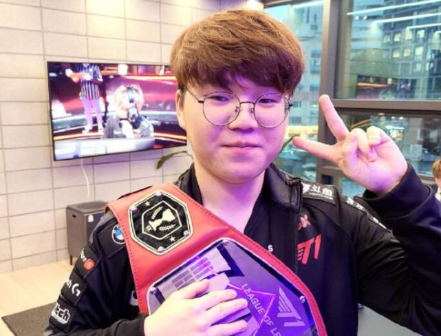 前沿交汇的 前沿交汇的