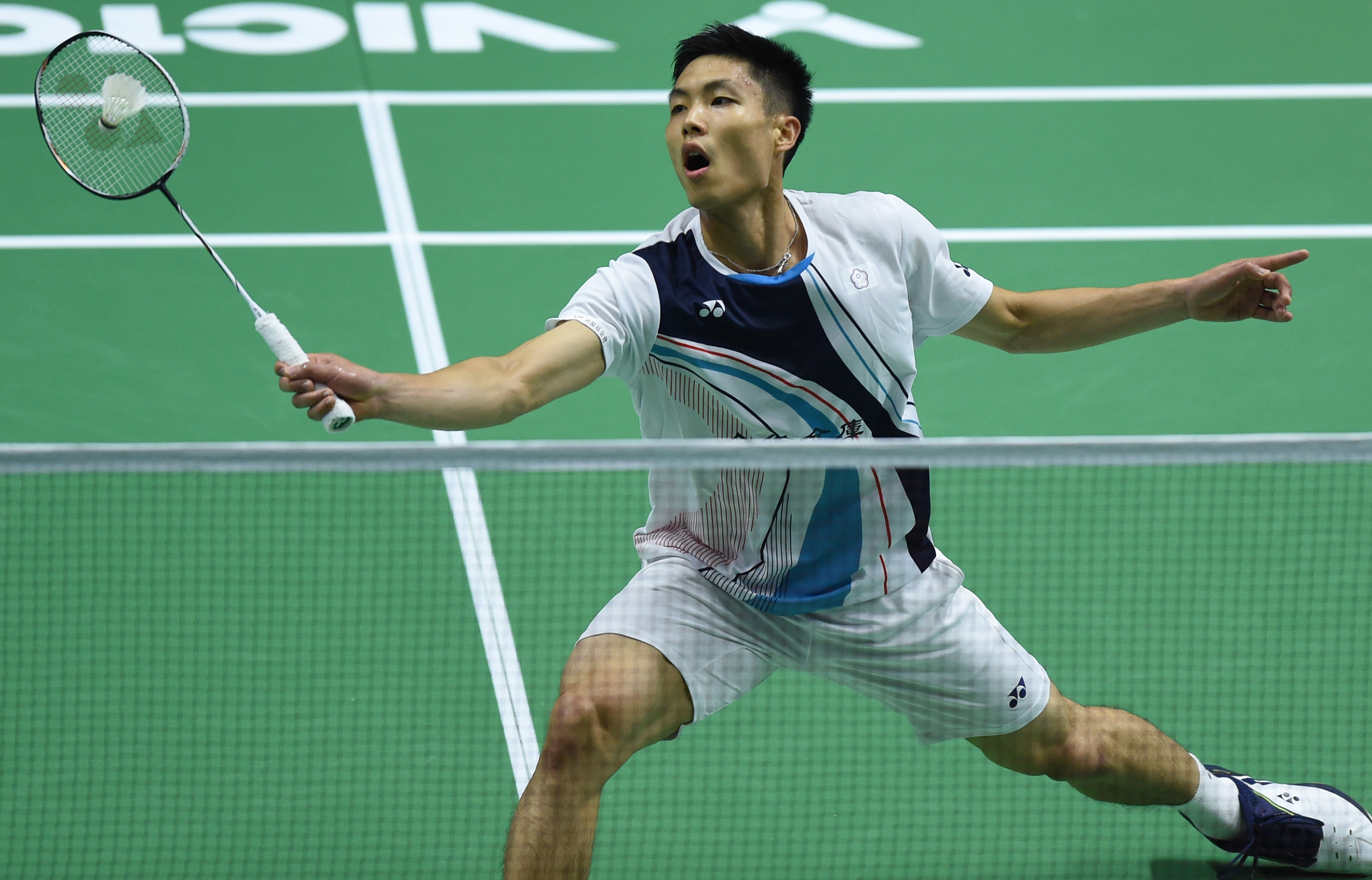 把她解读比 把她解读比